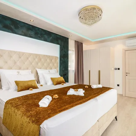 Golden Lion Primosten