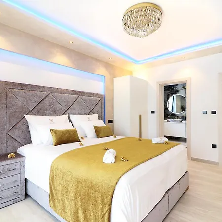 Golden Lion * Primošten