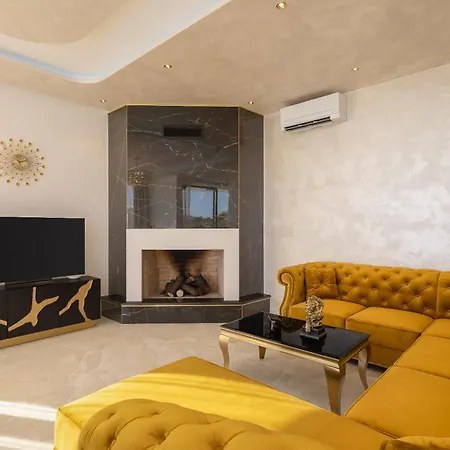 Villa Golden Lion *