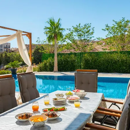 Villa Golden Lion