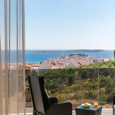 Villa Golden Lion *
