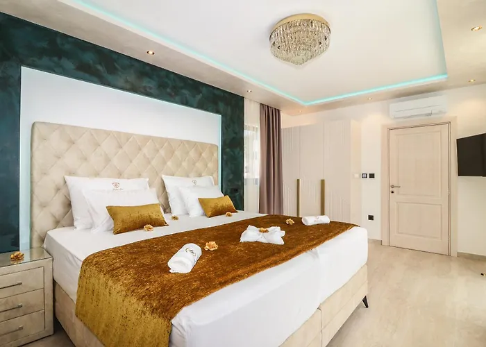 Golden Lion Primosten